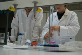 Manipulation en laboratoire par les étudiants
