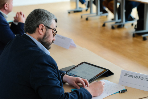 Conférence de presse bachelier conseiller en gestion de crise