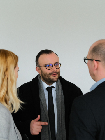 Conférence de presse bachelier conseiller en gestion de crise